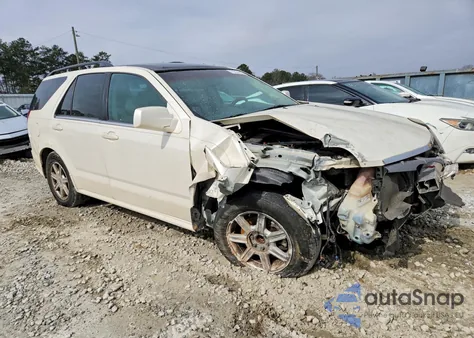 2004 Cadillac Srx z USA, uszkodzony, nr VIN 1GYEE637840171601